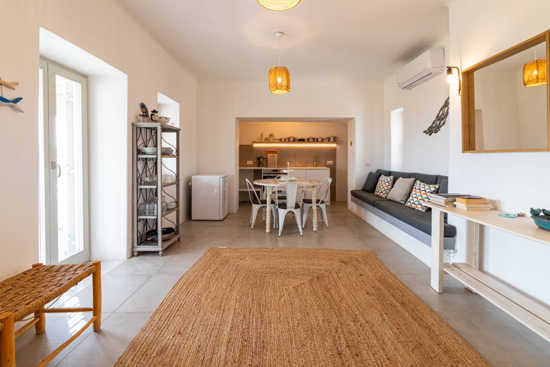 House 1 photo 4