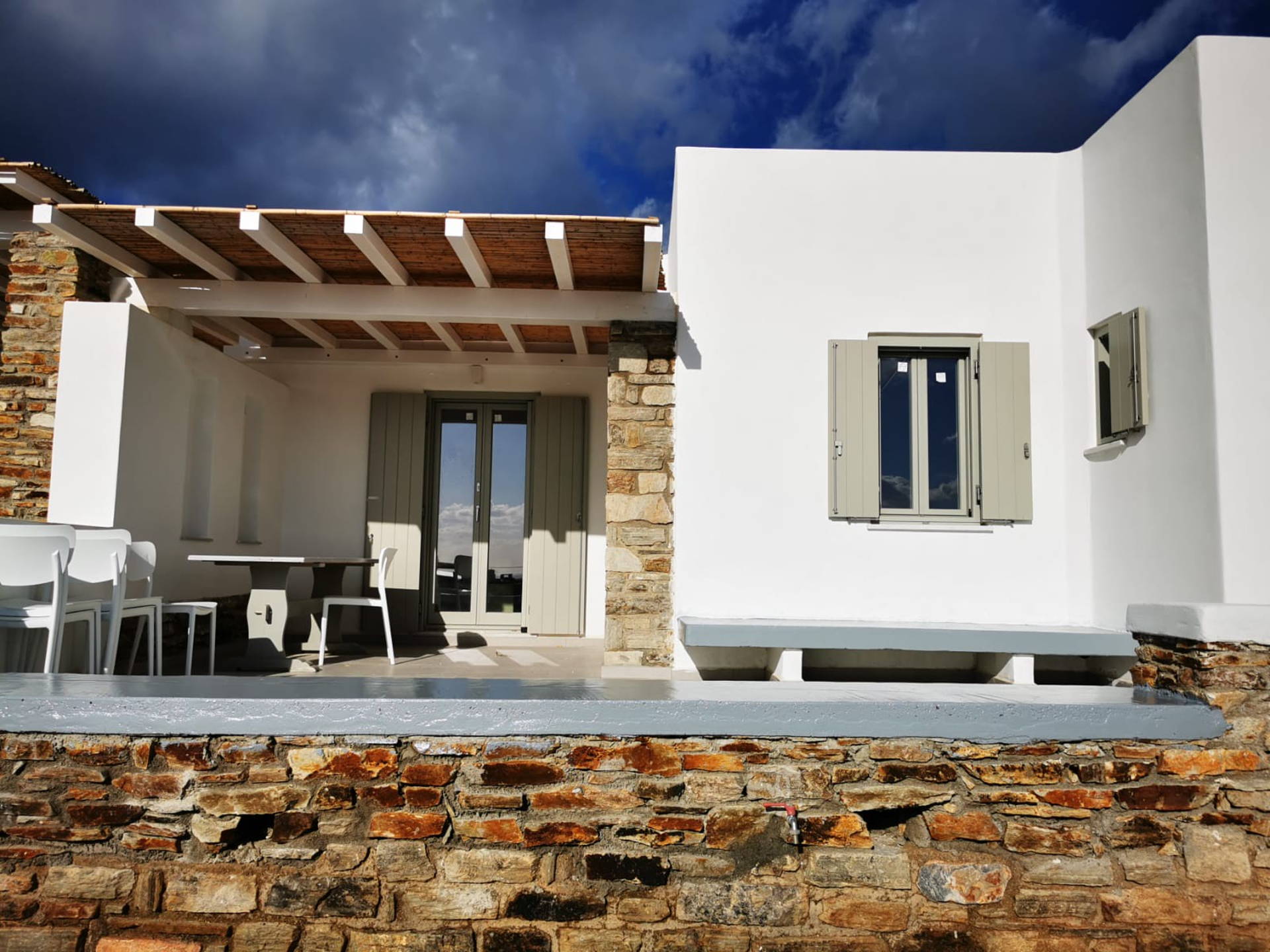 House 4 interior