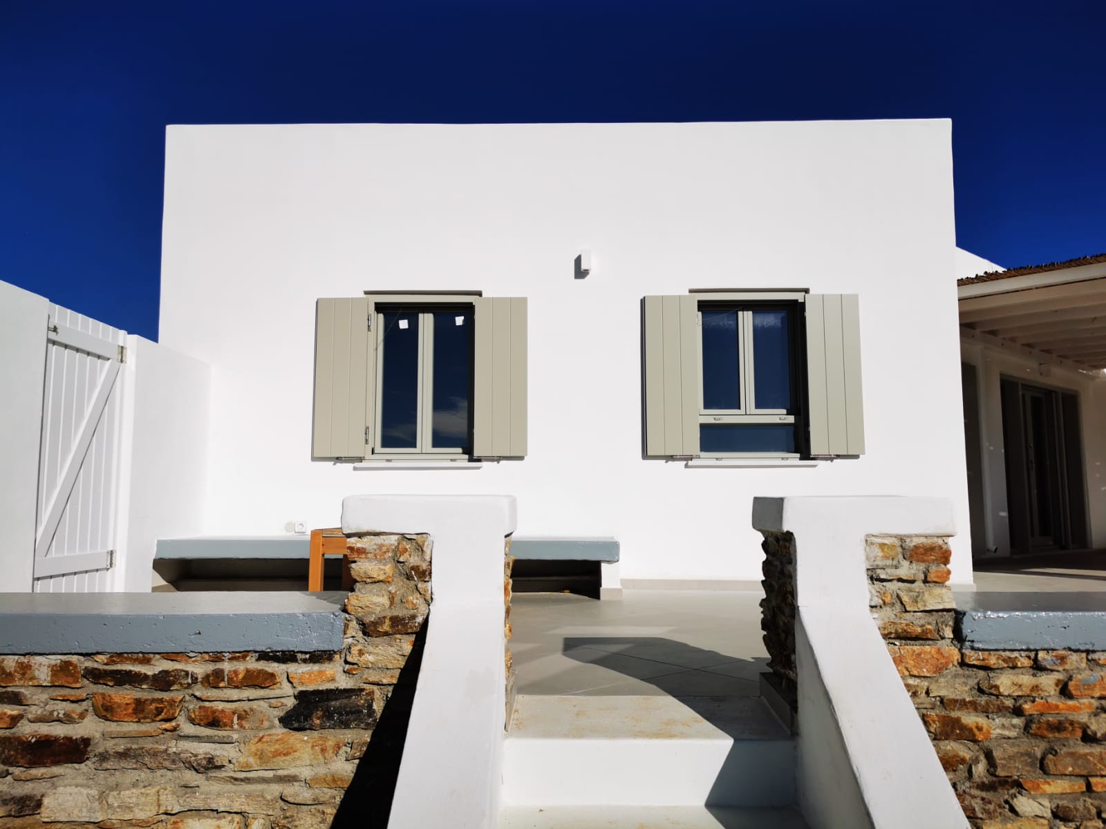House 5 front