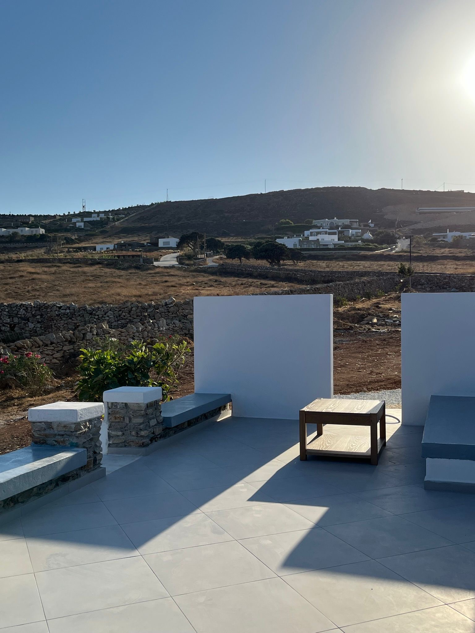 House 5 outdoor lounge